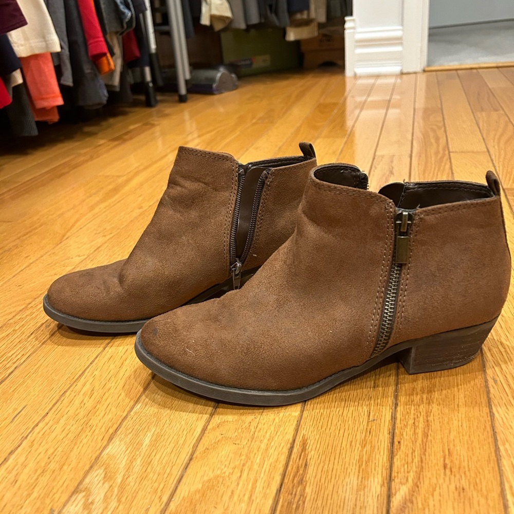 Brown ankle boots